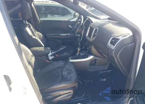 2021 Jeep Compass 80Th Anniversary 4X4 z USA, uszkodzony, nr VIN 3C4NJDEB7MT513629